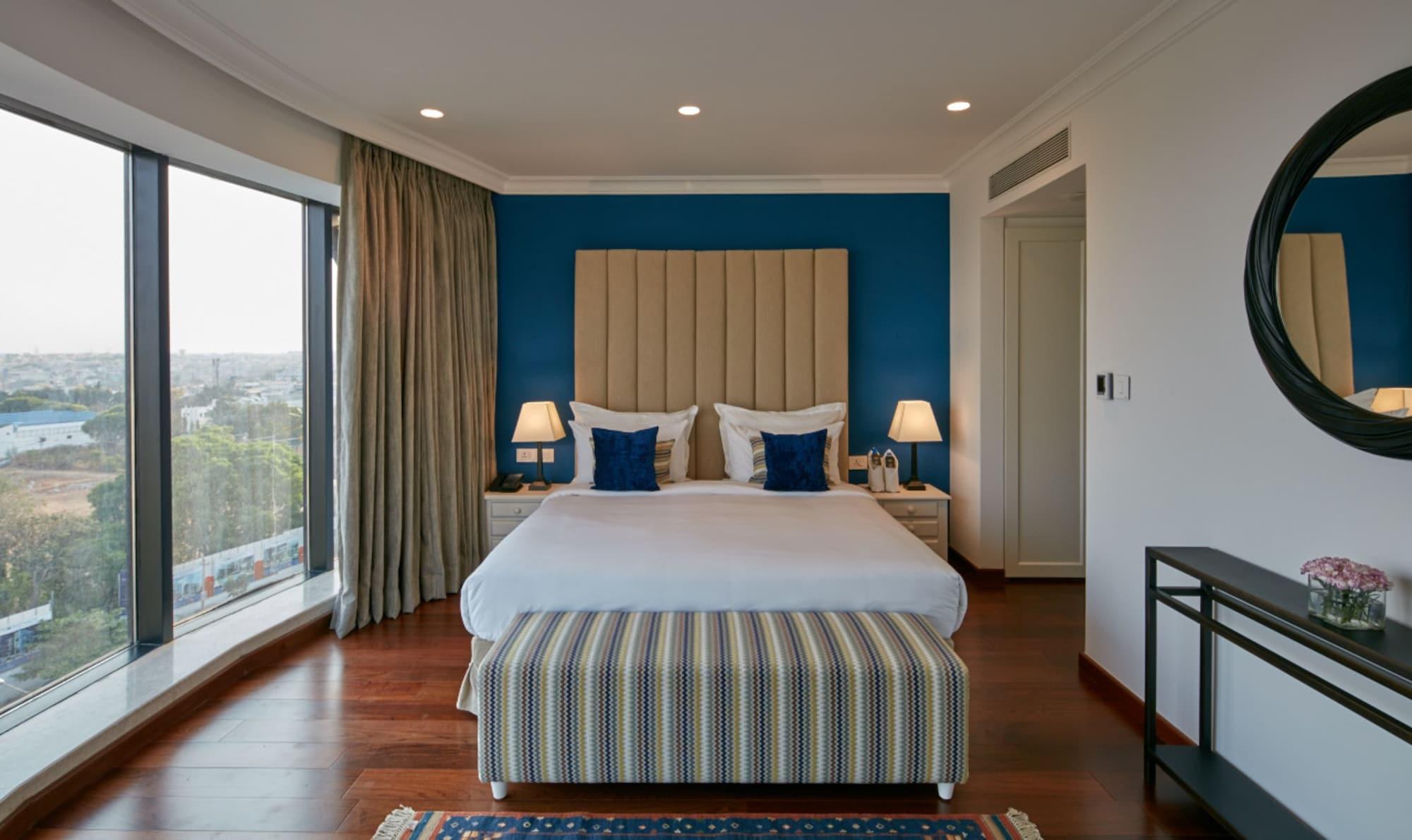 The Waverly Hotel & Residences Bangalore Exteriör bild