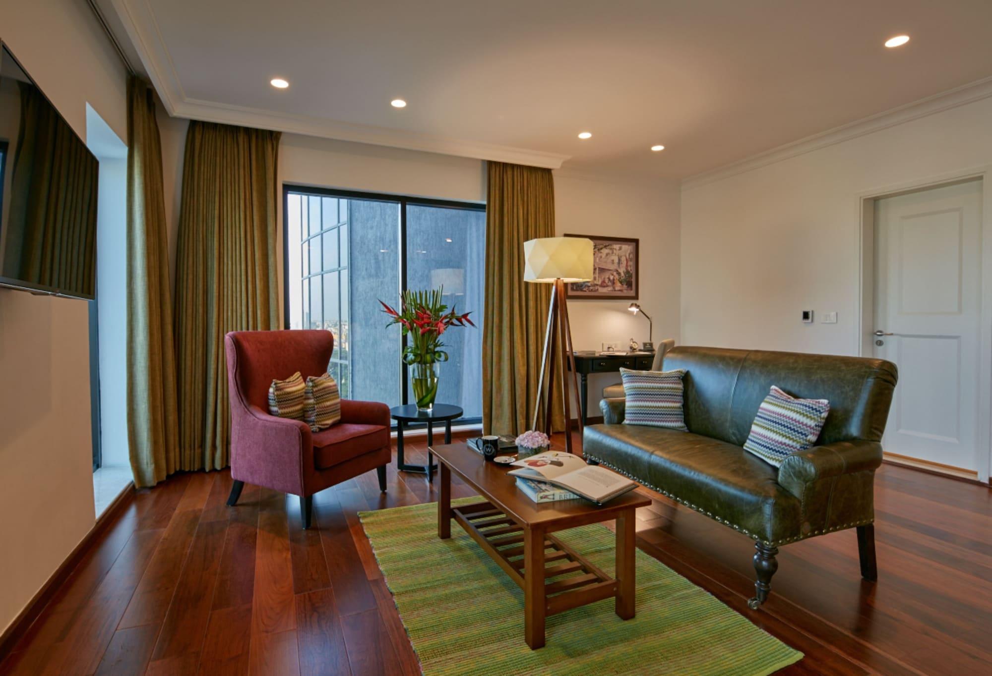 The Waverly Hotel & Residences Bangalore Exteriör bild